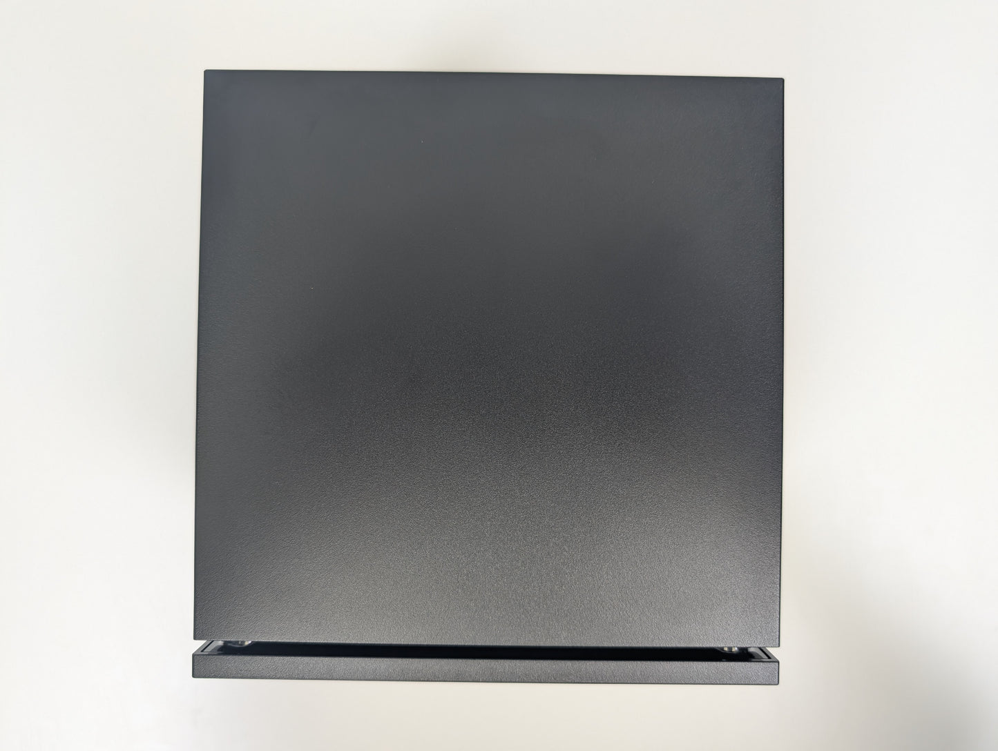 Valve Steam Machine - 2TB w/ Controller - OPEN BOX