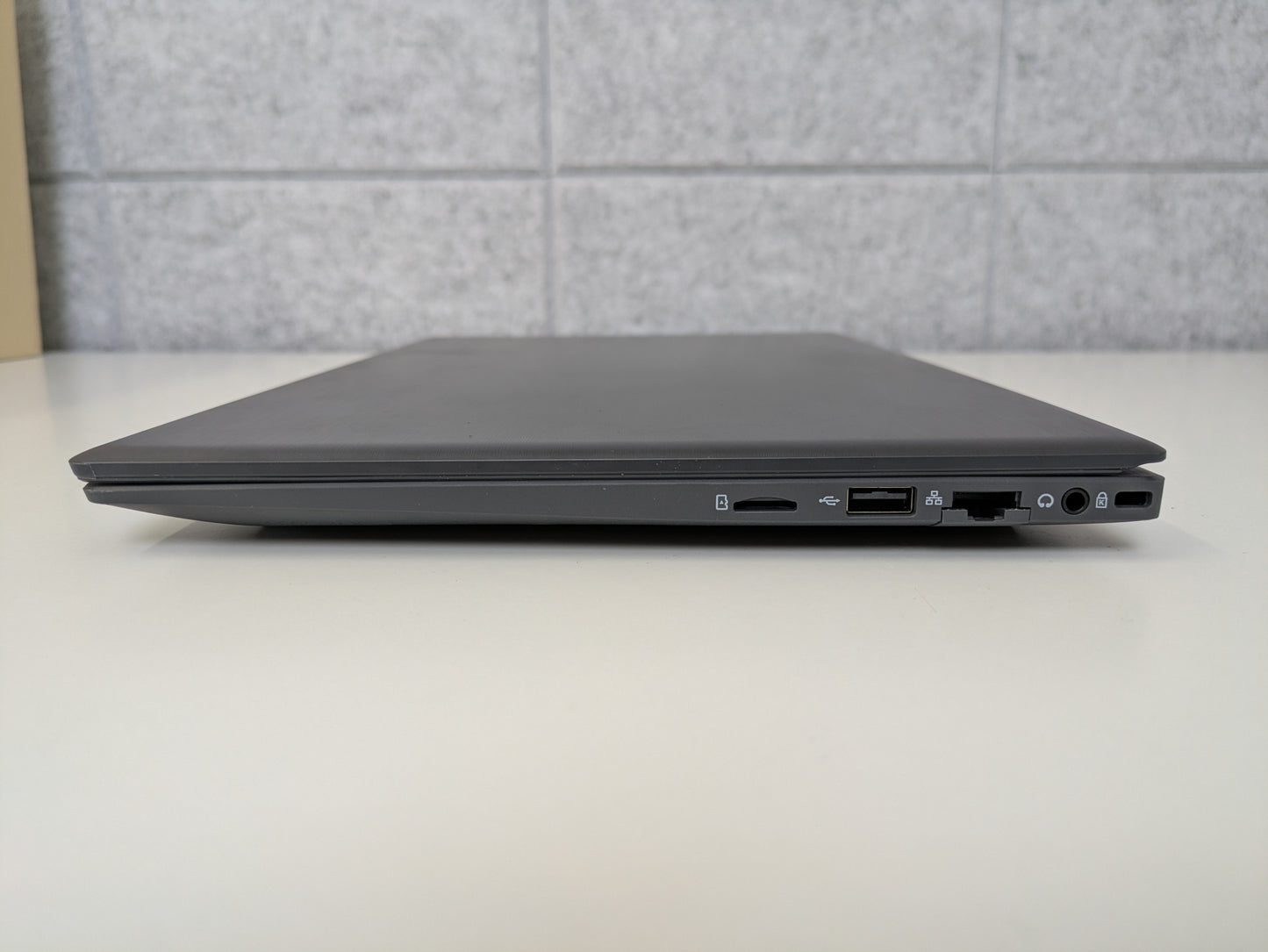 Unbranded Windows 11 Laptop - Gray - 240GB SSD, 1.1GHz Dual Core Intel Celeron N4000, 8GB RAM - USED