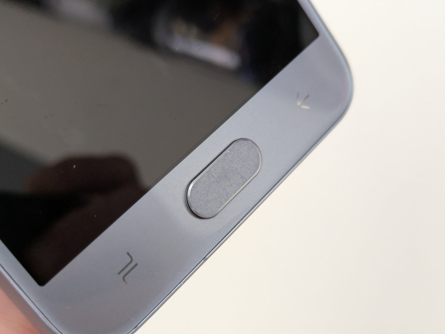 Samsung Galaxy J3 - 16GB - Silver - Verizon - USED