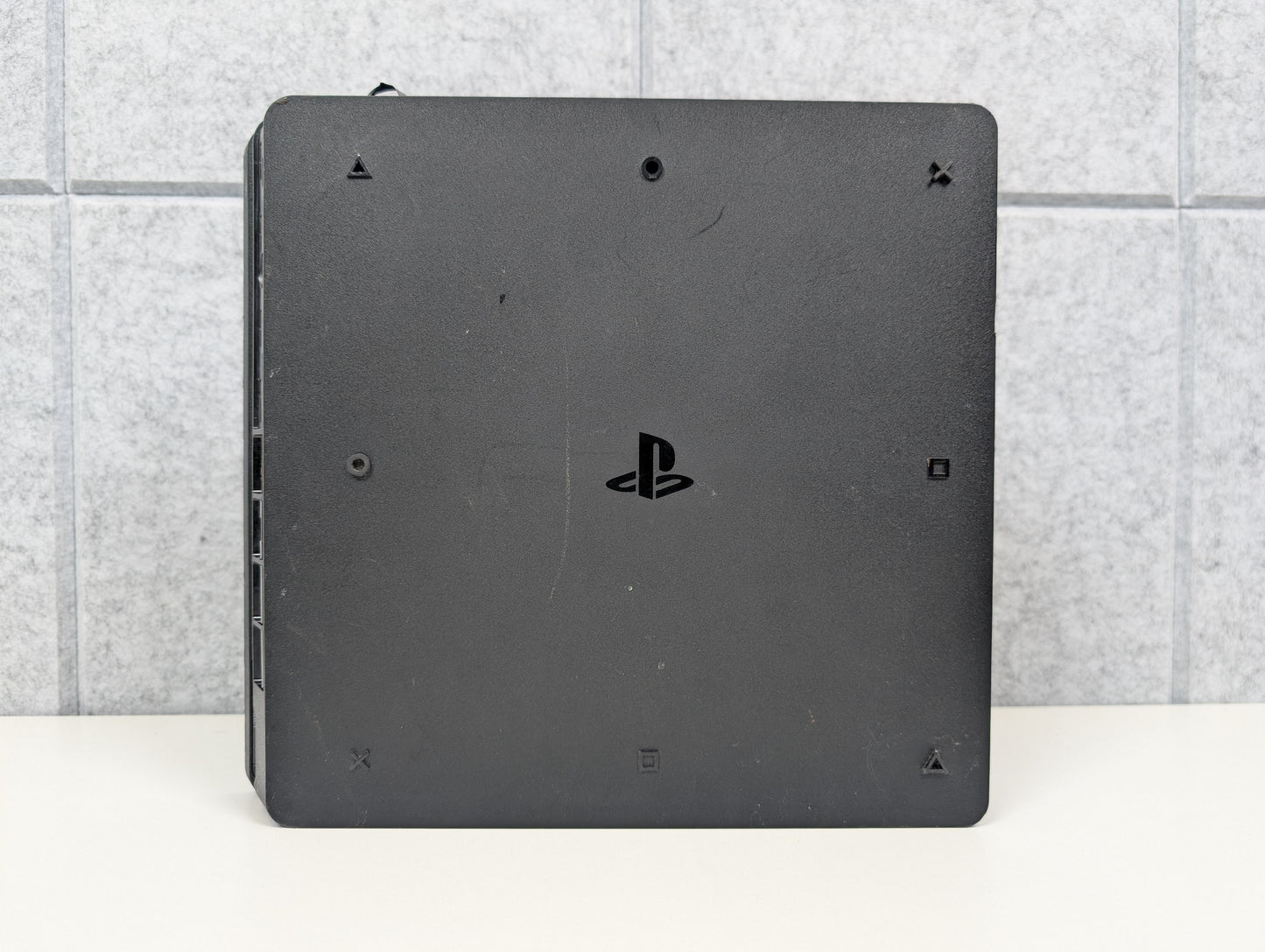 Sony PlayStation 4 Slim (Console Only) - 1TB - Black - USED