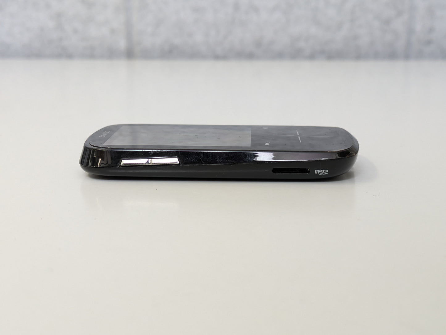 Sandisk Sansa Fuze+ MP3 / Media Player - Black - USED