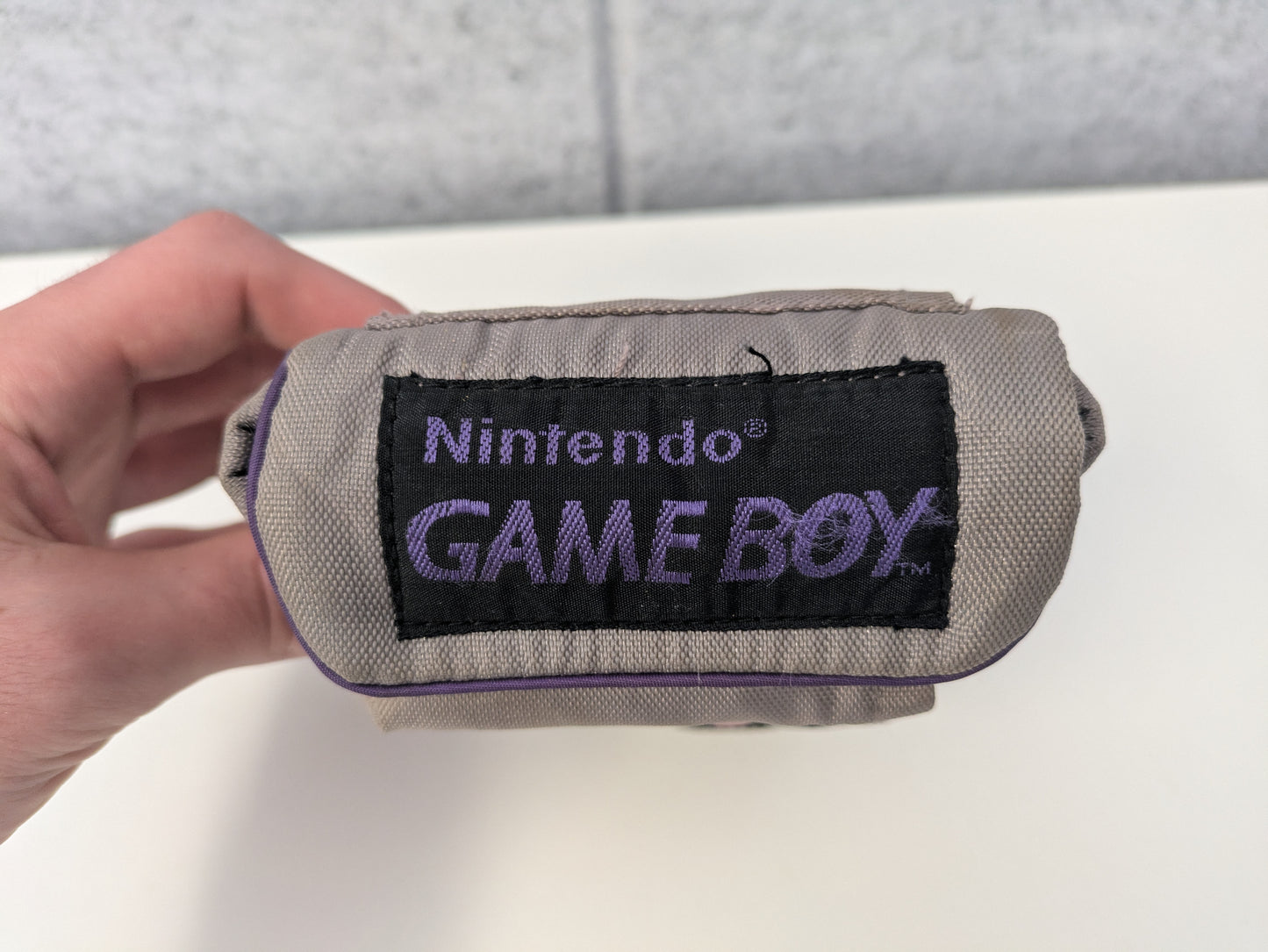Nintendo GameBoy Handheld Console w/ Carrying Case - USED (GG92)
