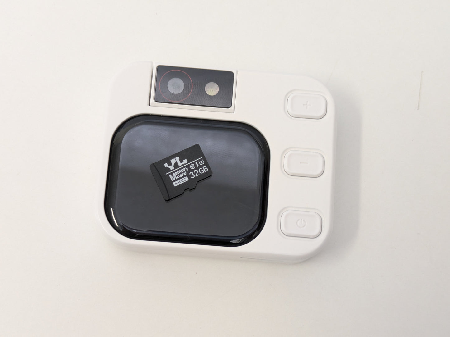 Vitaler X8 - MP3 Player w/ Camera - 32GB - White - USED