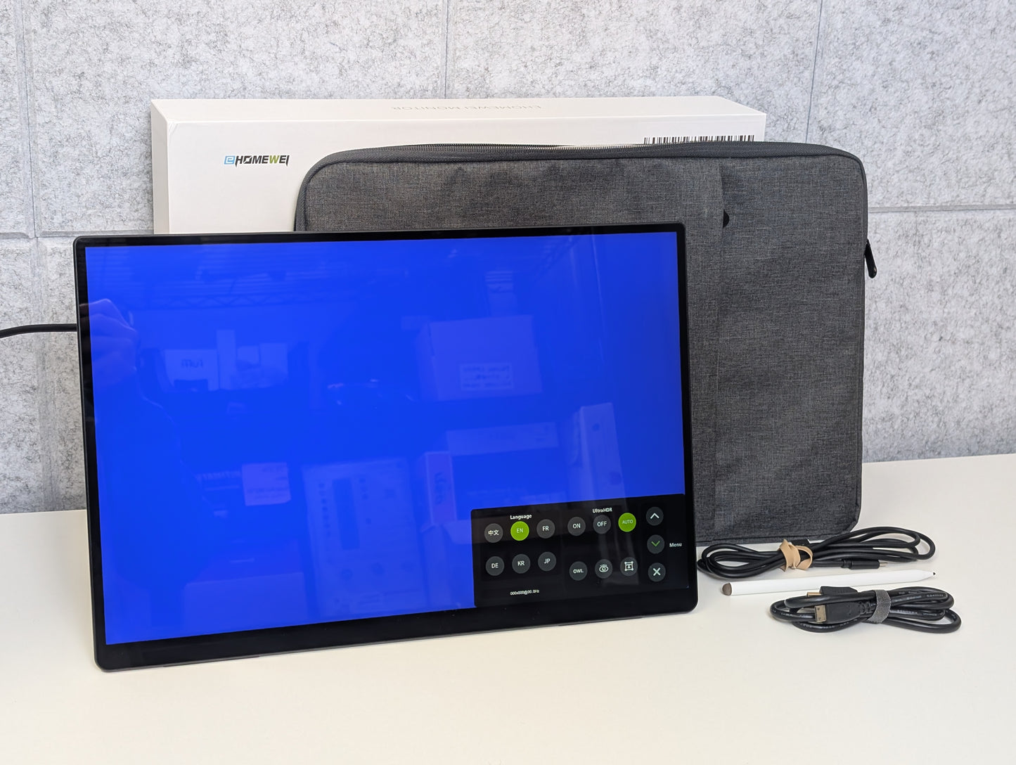Ehomewei D6 - 18" QLED Portable Touch Screen Monitor - USED