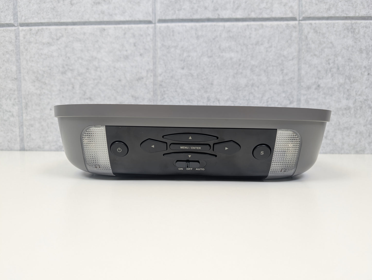 AudioVox Mobile Video+PlayStation 2 Overhead Car Entertainment System - USED