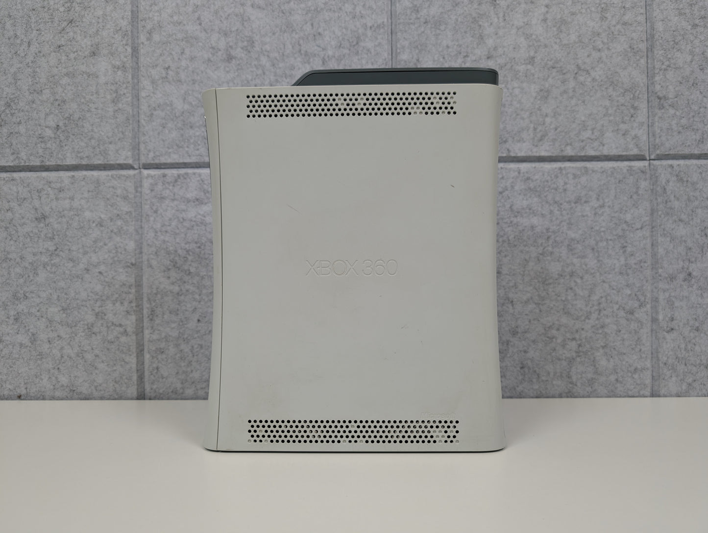 Microsoft Xbox 360 (Falcon) - White - 60GB - USED