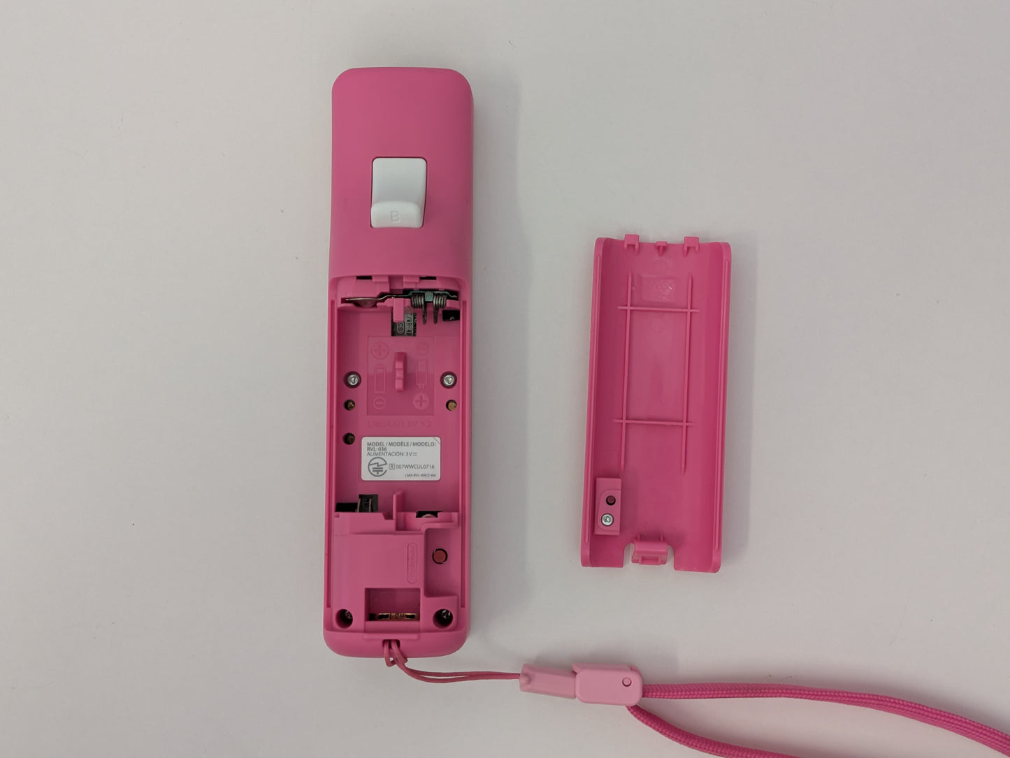Nintendo Wii Motion Plus Remote Controller - Peach Edition - NO POWER