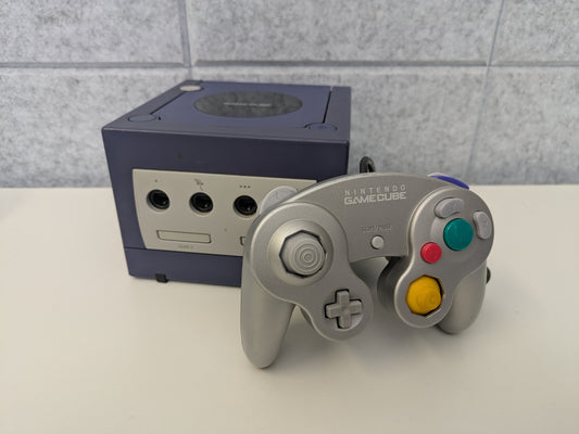 Nintendo GameCube Console w/ Controllers - USED (GG120)