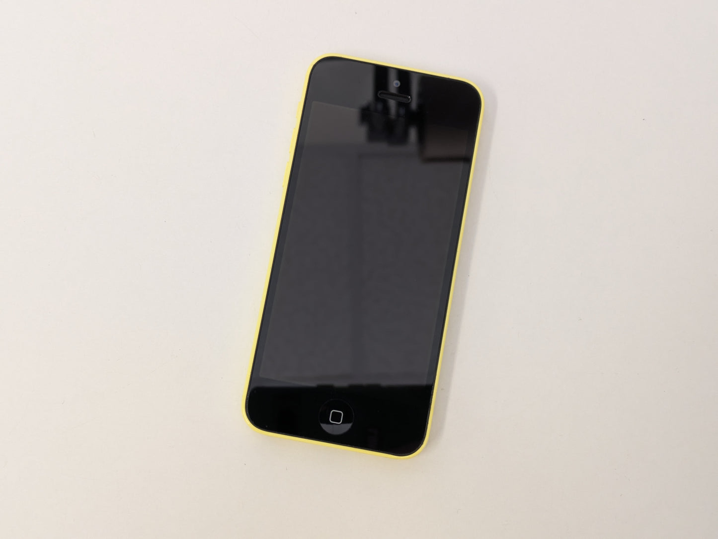 Apple iPhone 5C - 16GB - Yellow - AT&T - USED