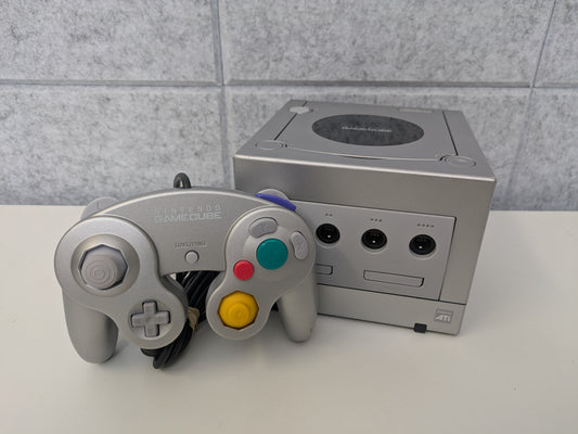 Nintendo GameCube Console w/ Controllers & Cords - USED (GG165)