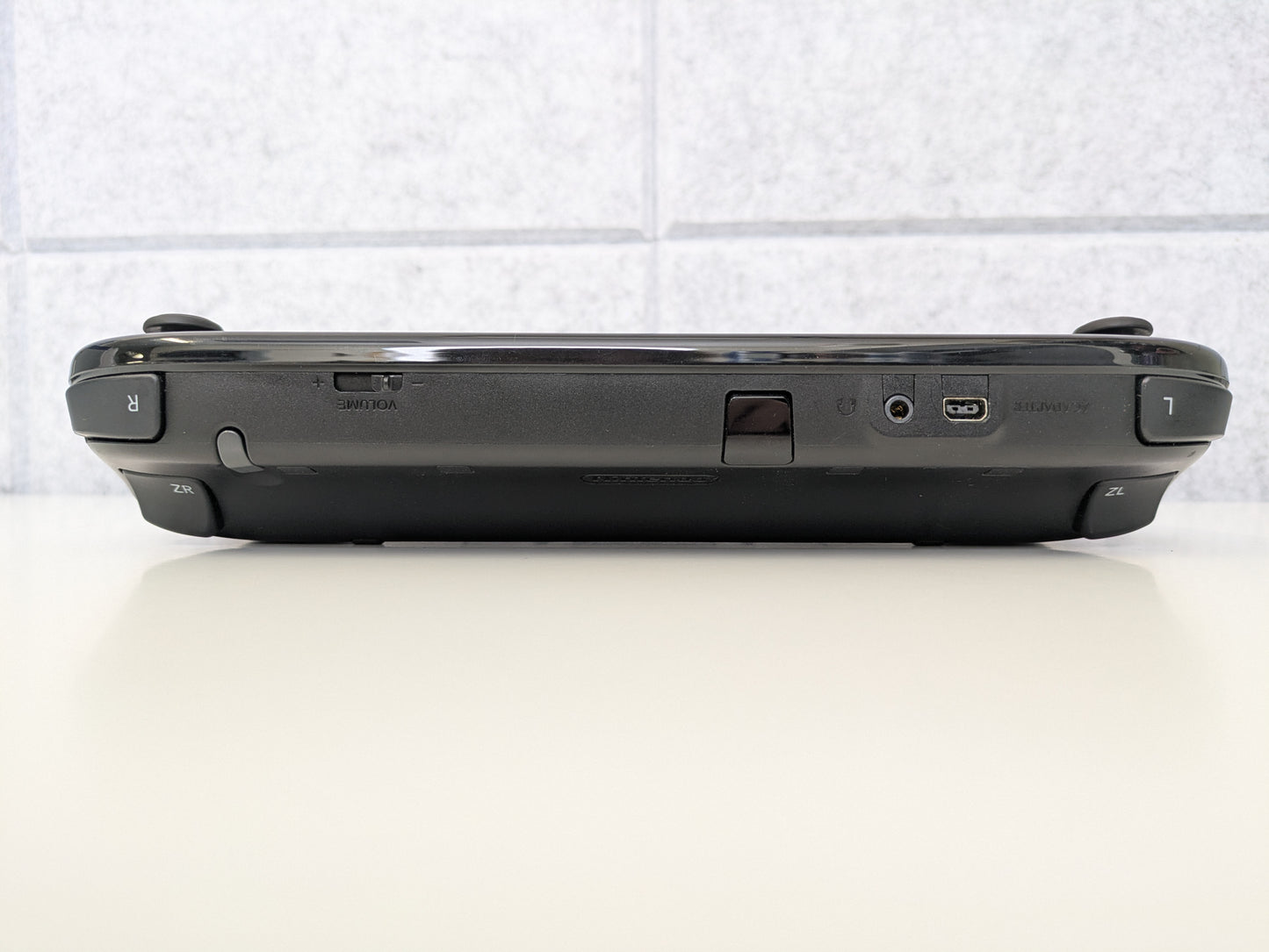 Nintendo Wii U Black w/ GamePad and accessories - GameStop Refurbished - Used