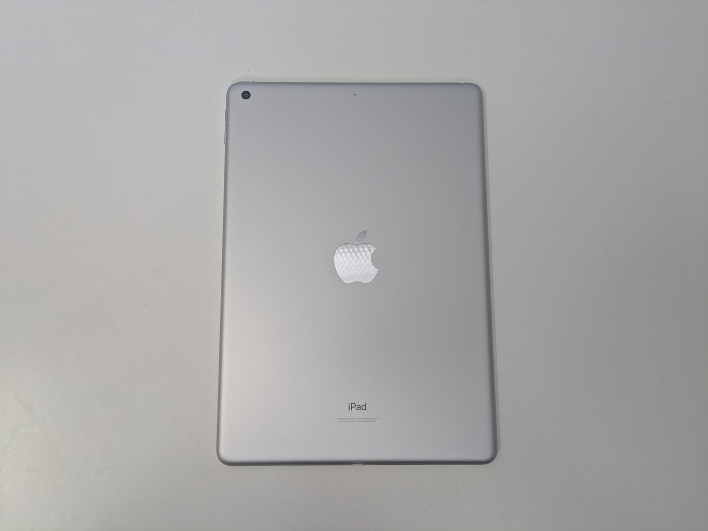 Apple iPad A2602 (9th Generation)  - 64GB - Silver - WIFI ONLY - USED