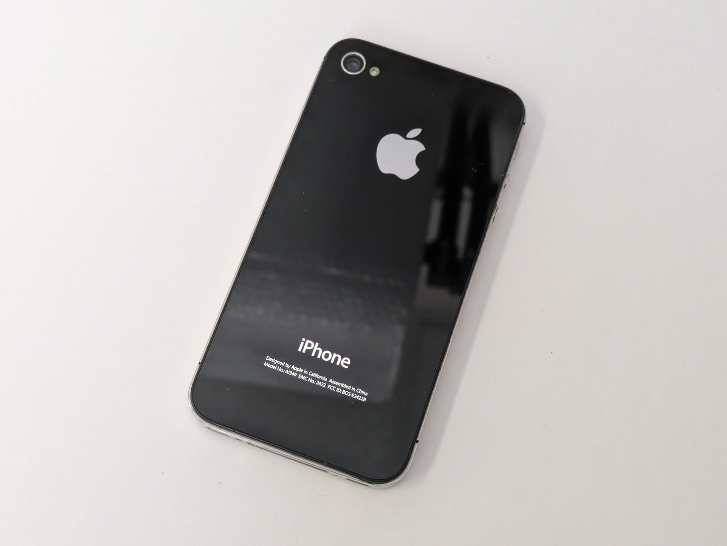 Apple iPhone 4 - 16GB - Black - CDMA - AS-IS