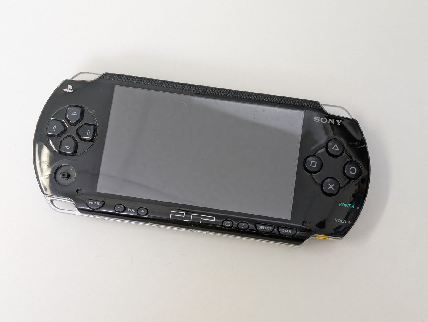 Sony PlayStation Portable PSP PSP1001 - CONSOLE ONLY - MISSING BATTERY, BATTERY DOOR & THUMBGRIP - AS-IS