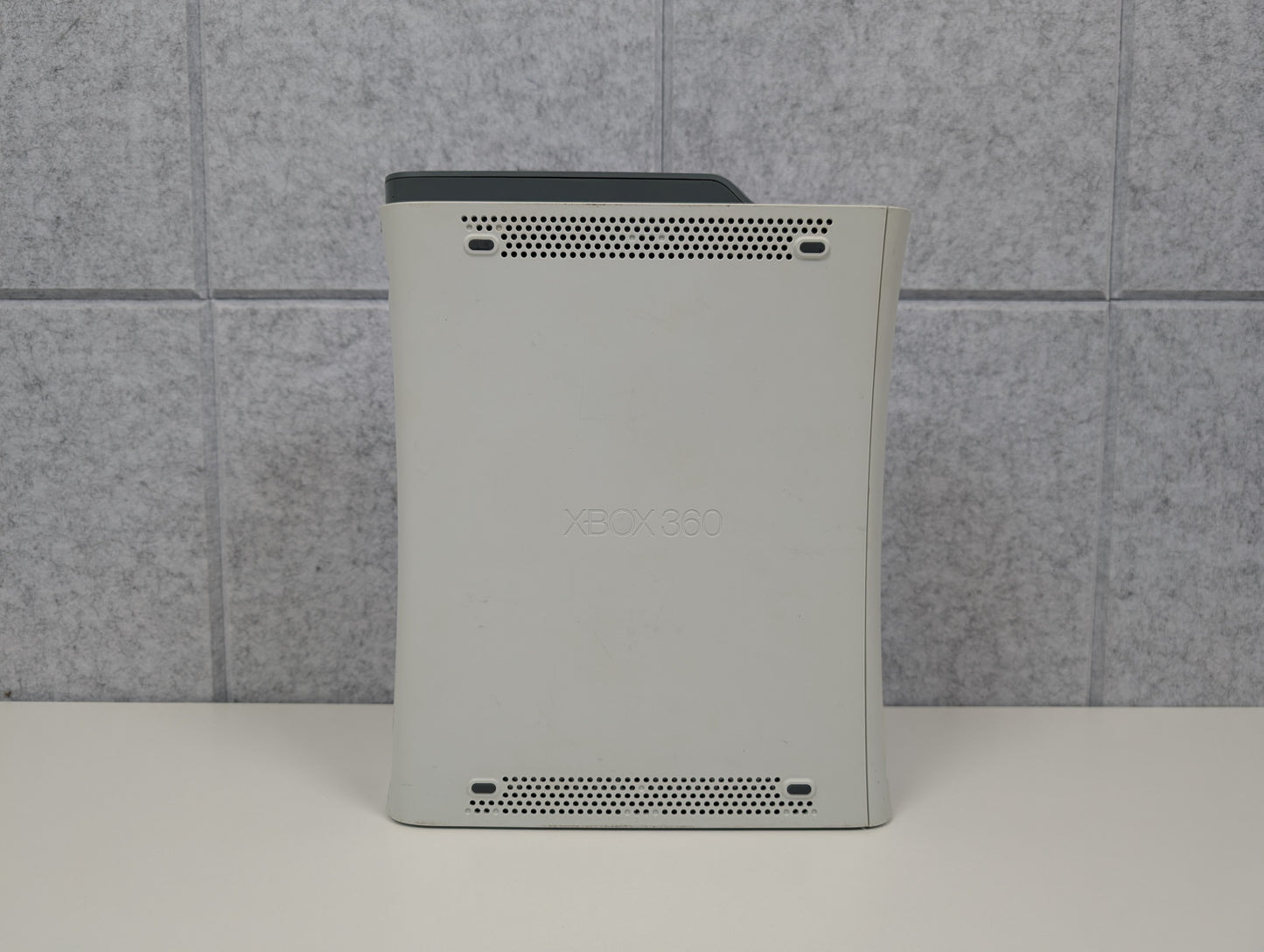 Microsoft Xbox 360 (Falcon) - White - 60GB - USED
