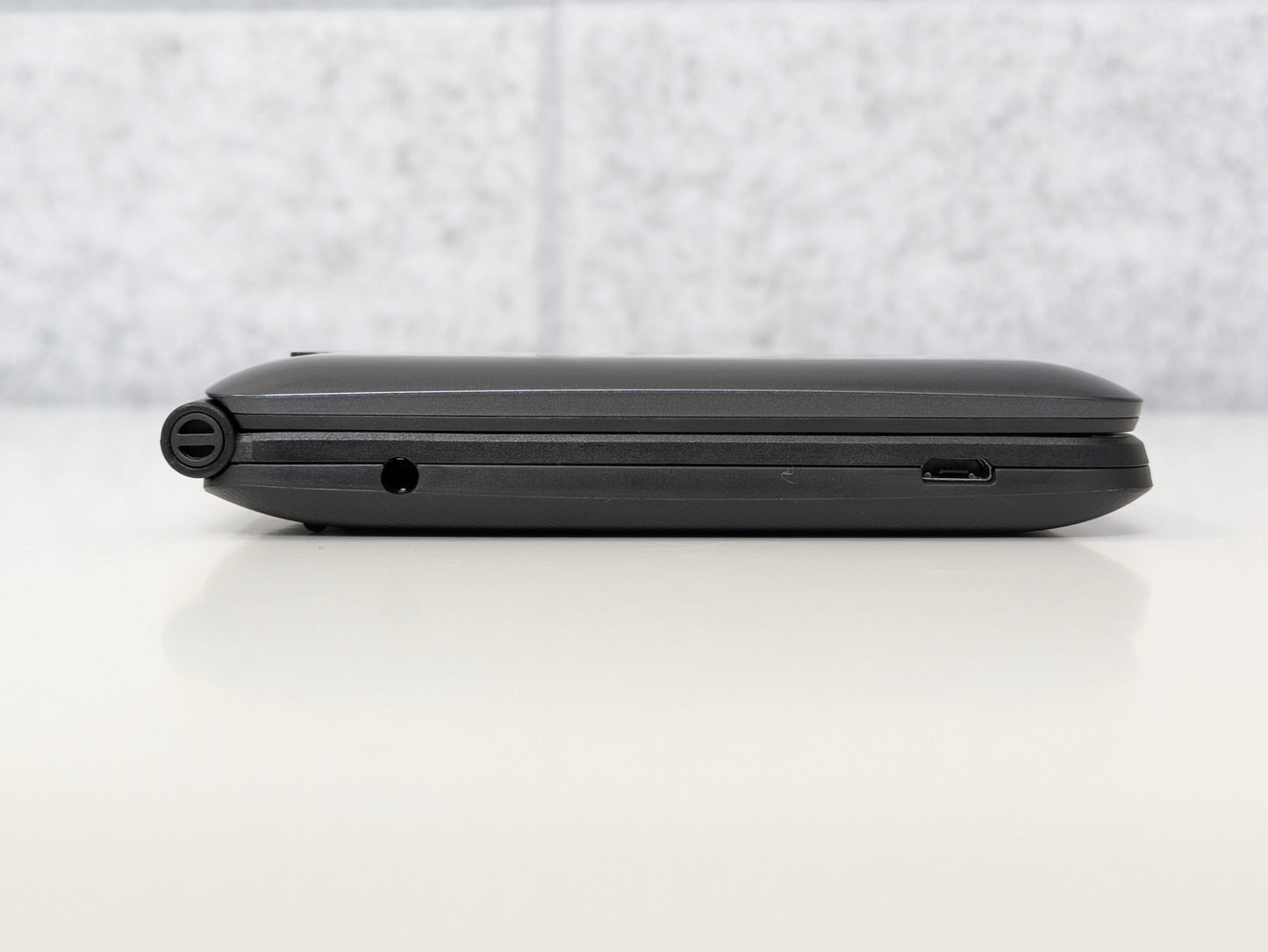 Alcatel GO Flip - Black - UNLOCKED - USED, LIKE NEW IN BOX
