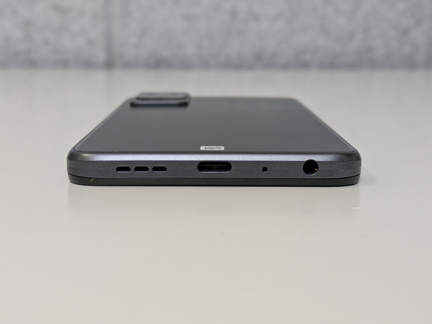 TCL Jitterbug Smart4 T608G (Network Locked to Lively) - 32GB - Gray - USED