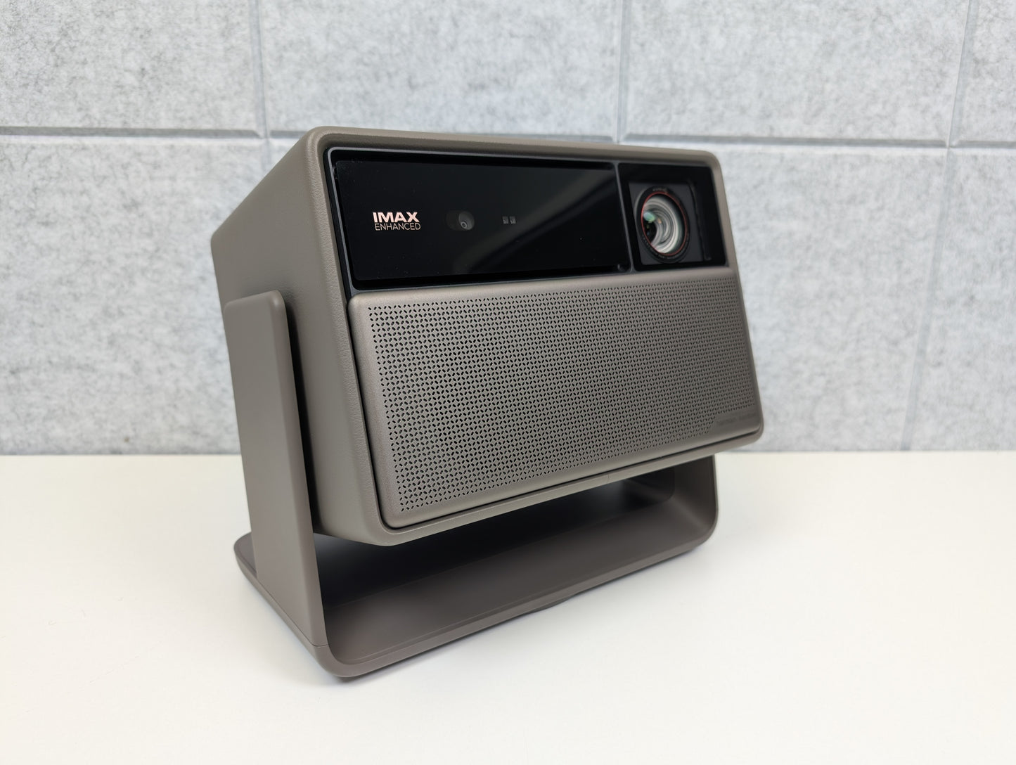 XGIMI Horizon 20 Max IMAX Home Theatre Projector with Google TV - USED