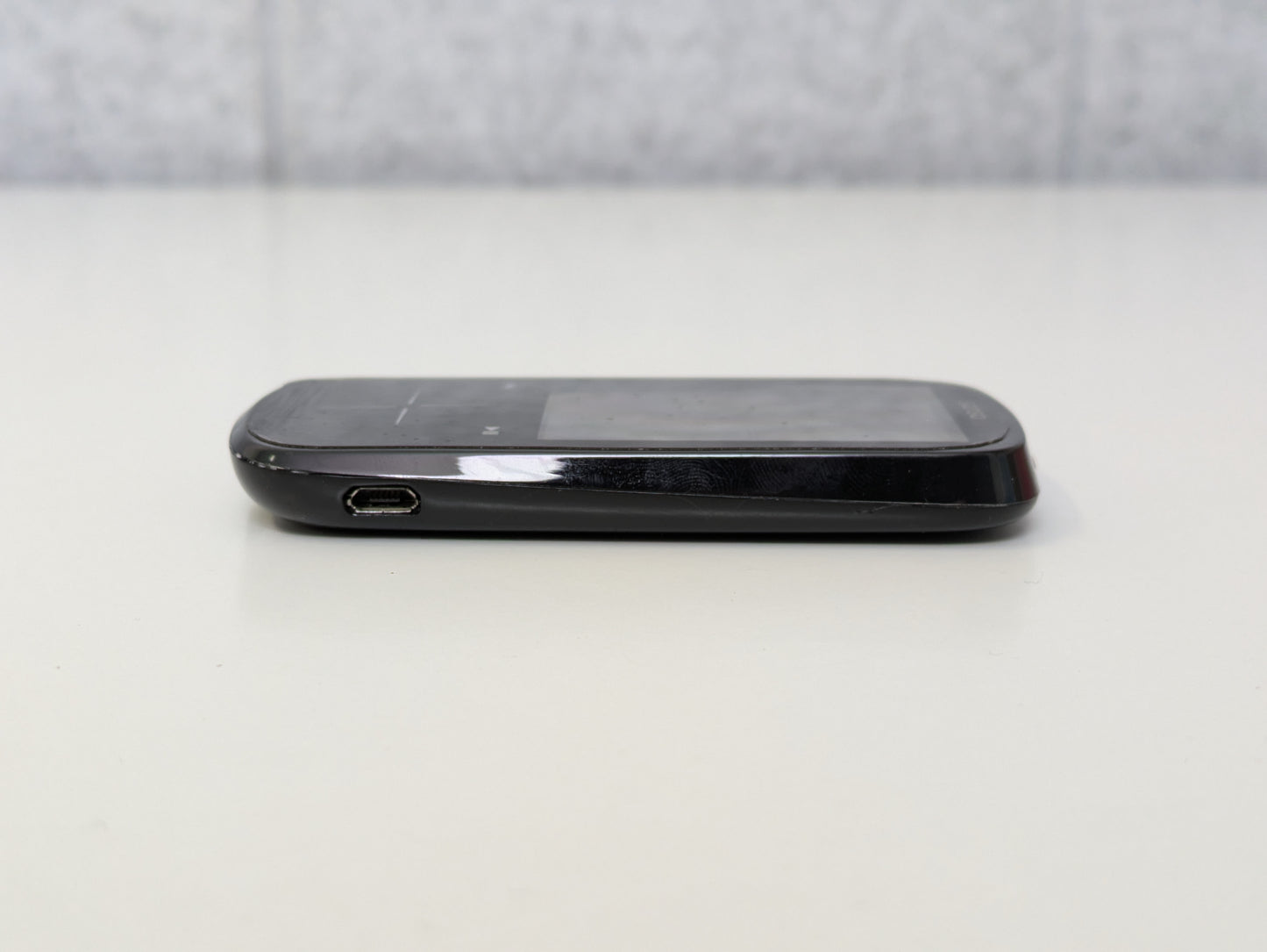 Sandisk Sansa Fuze+ MP3 / Media Player - Black - USED