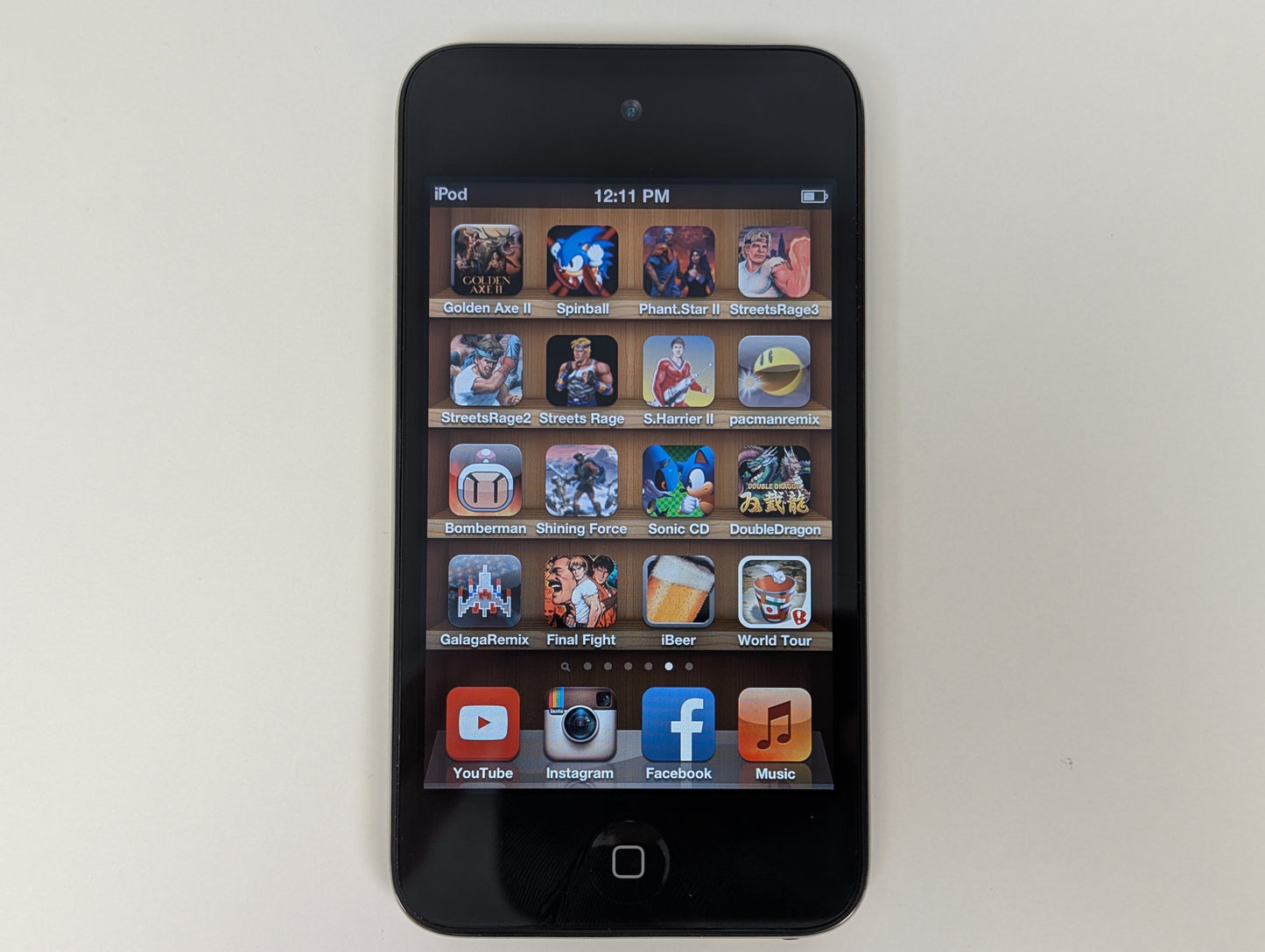 Apple iPod Touch (4th gen.) Loaded w/ Classic Games - 8GB - USED