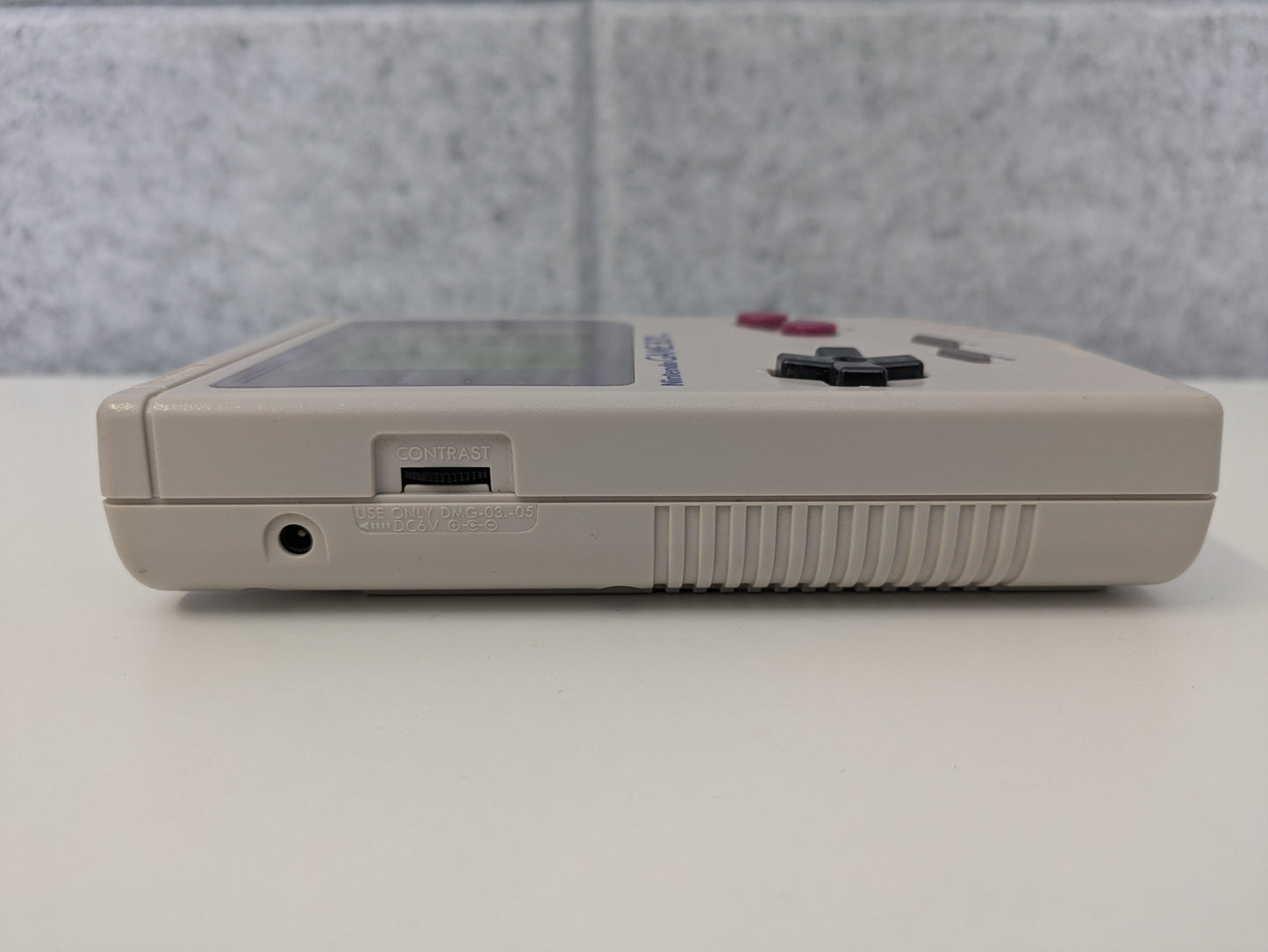 Nintendo GameBoy Handheld Console w/ Carrying Case - USED (GG92)