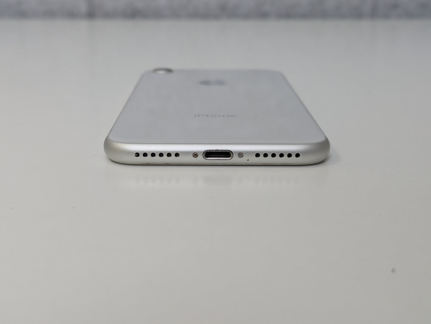 Apple iPhone 8 - 256GB - Silver - Unlocked - USED