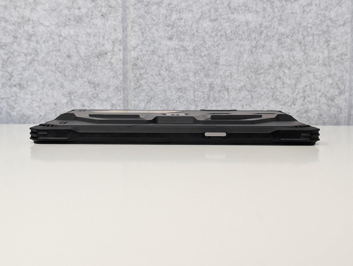 8849 TANK Pad Ultra OB-P12 - 16GB/512GB - USED