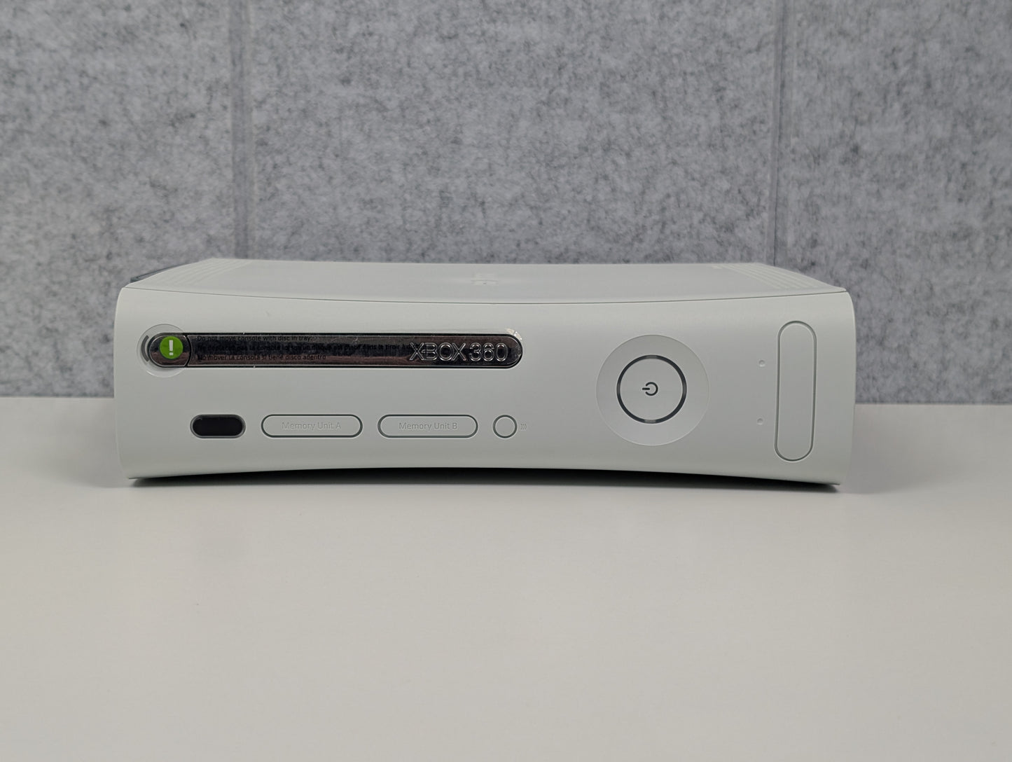 Microsoft Xbox 360 (BLADES DASH) CIB - 20GB - White - OPEN BOX