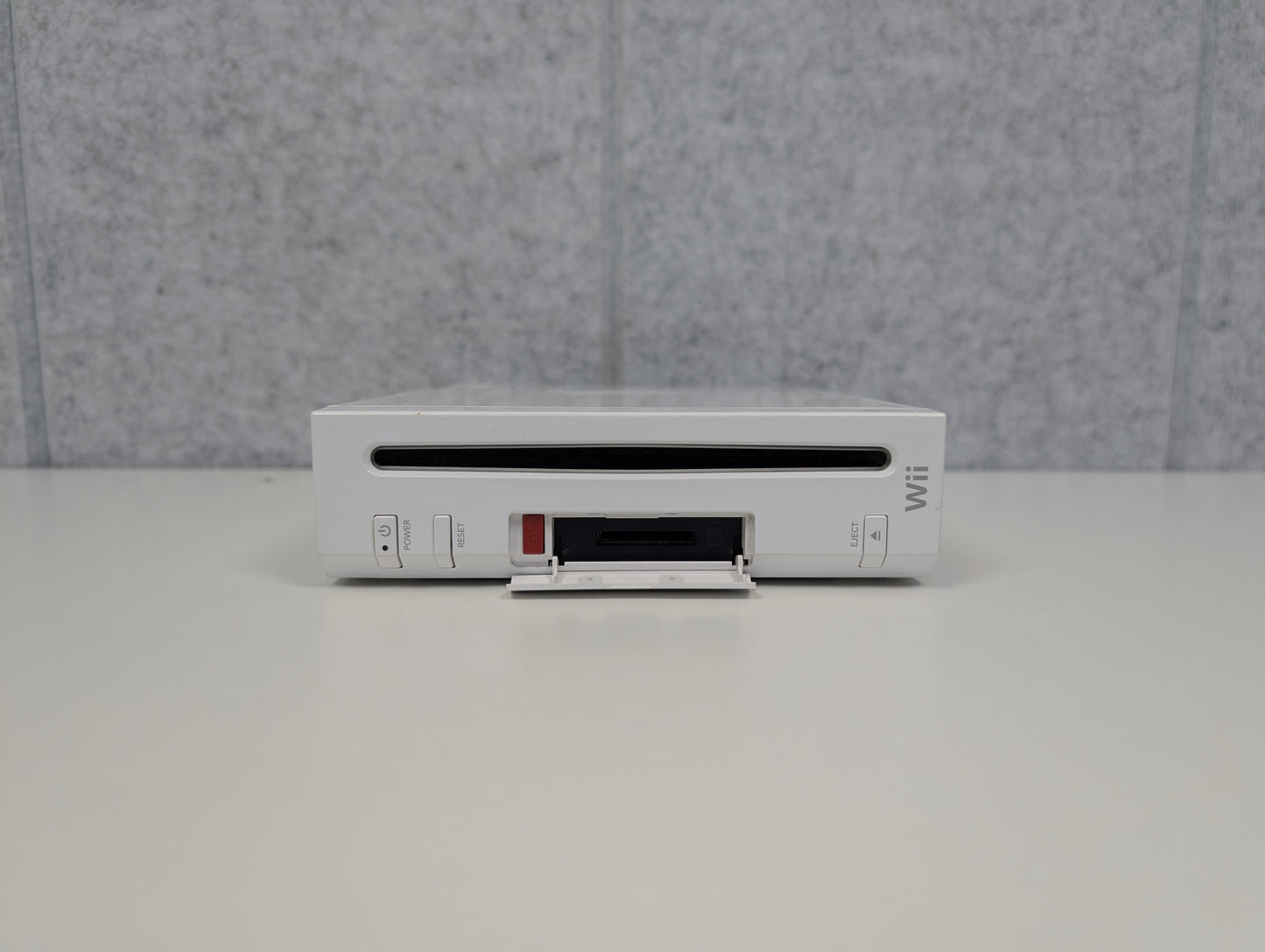 Nintendo Wii (Console Only) - White - AS-IS