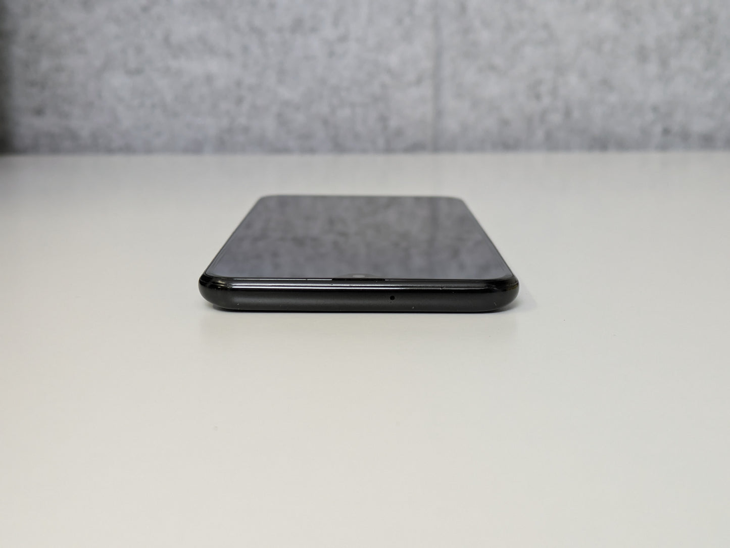 Samsung Galaxy A20 - 32GB - Black - Verizon - USED