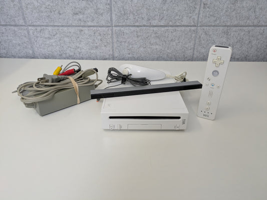 Nintendo Wii White Console (RVL-001) - COMPLETE - GameStop Refurbished - Used