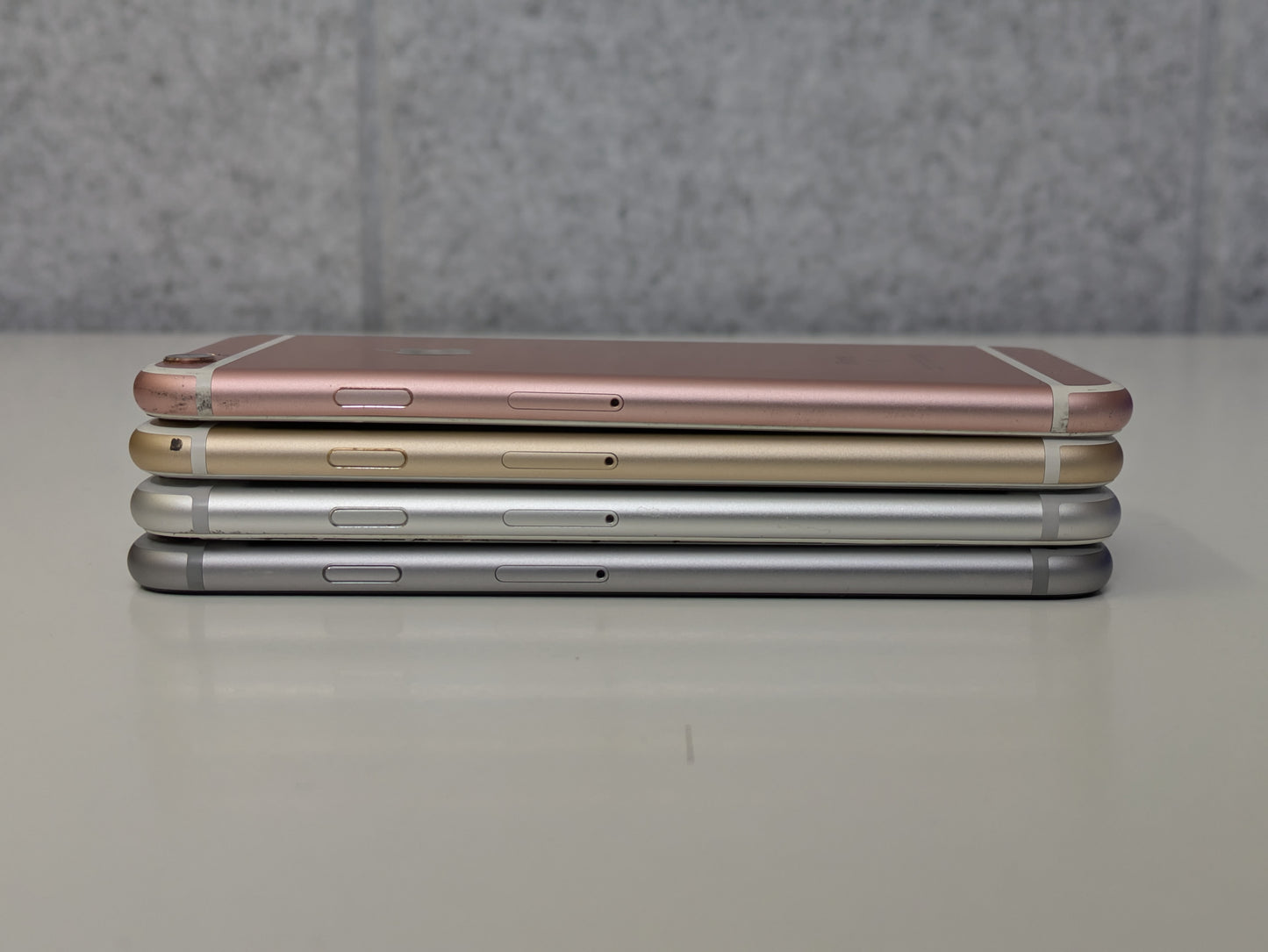 iPhone 6/6S Lot of 4 - AS-IS FOR PARTS/REPAIR