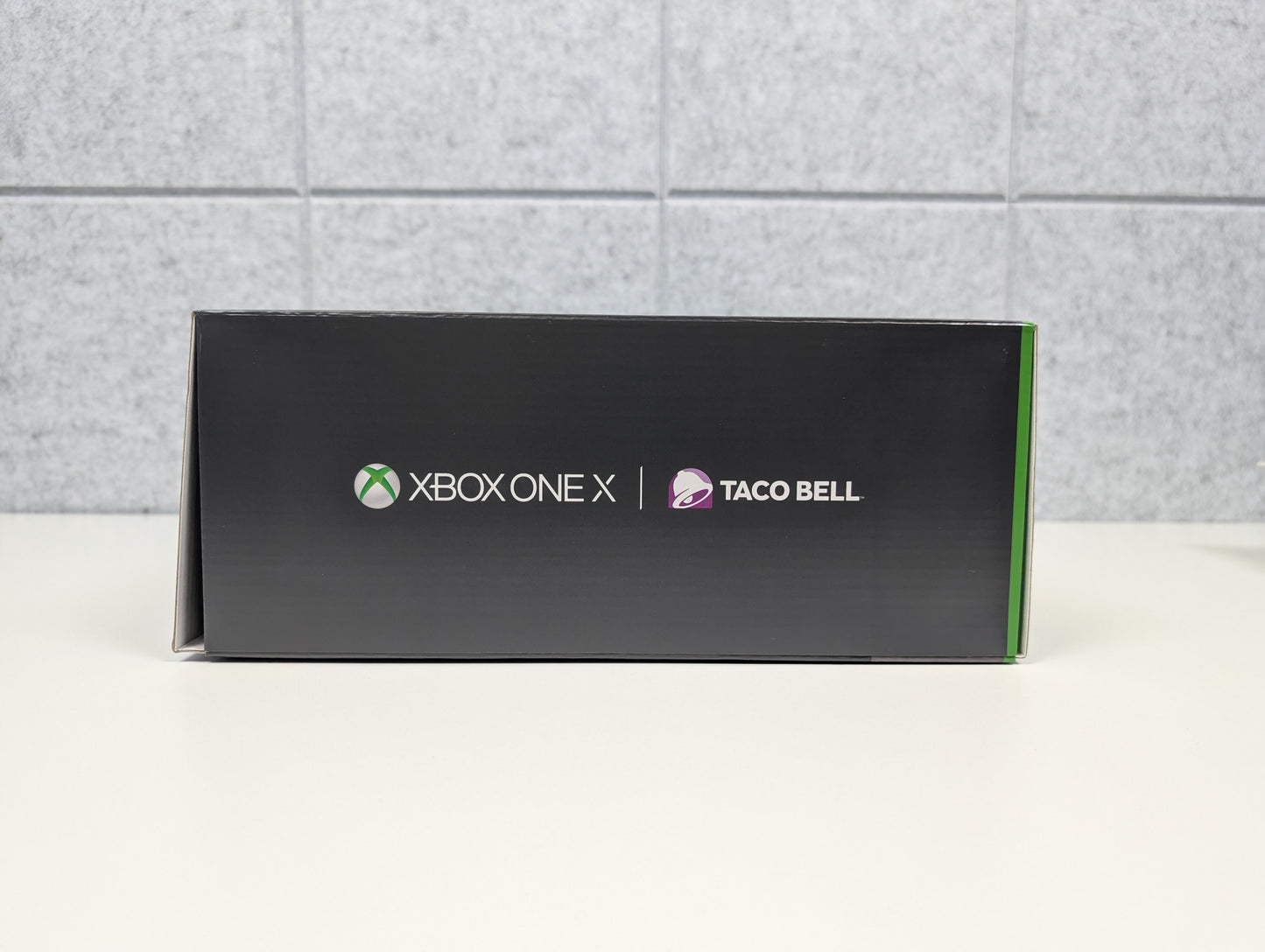 Microsoft Xbox One X - TACO BELL LTD. ED. Silver/White - 1TB - OPEN BOX
