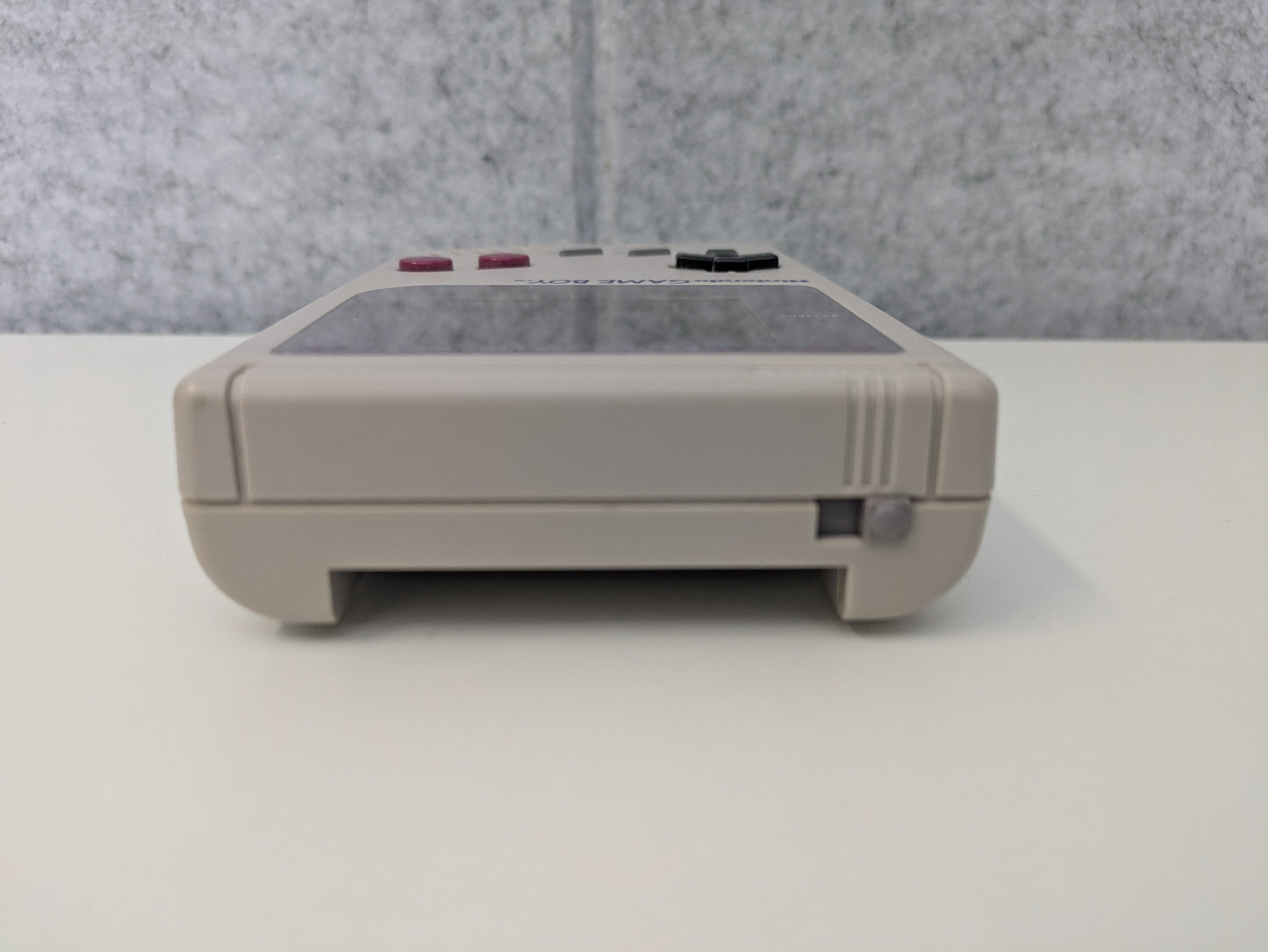 Nintendo GameBoy Handheld Console w/ Carrying Case - USED (GG92)