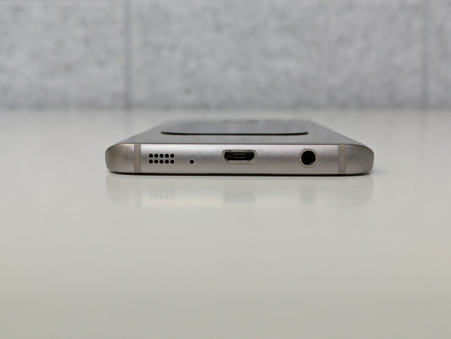 Samsung Galaxy S7 - 32GB - Gold - Verizon - AS-IS