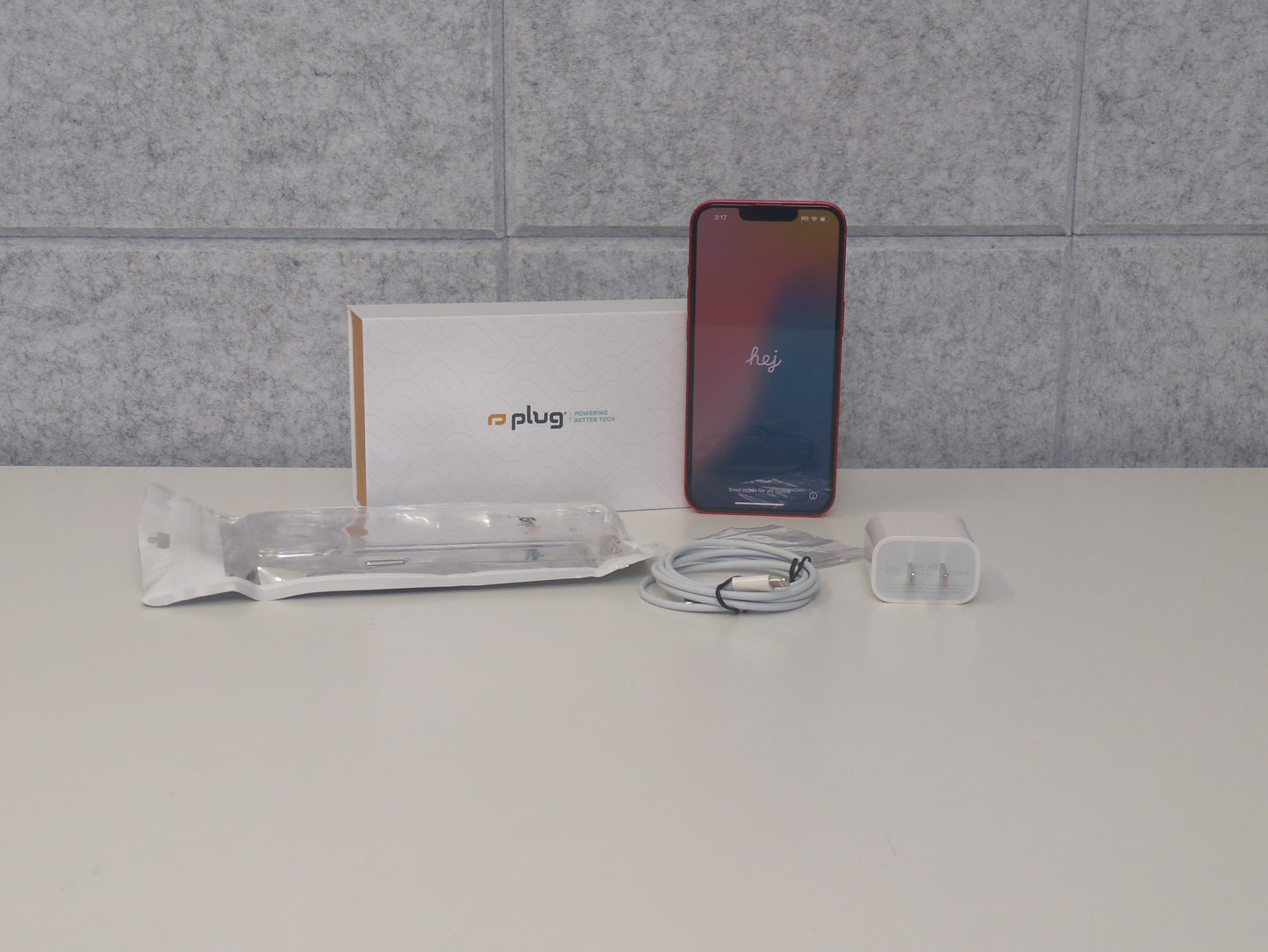 Apple iPhone 13 - 128GB - Product RED - Unlocked - USED