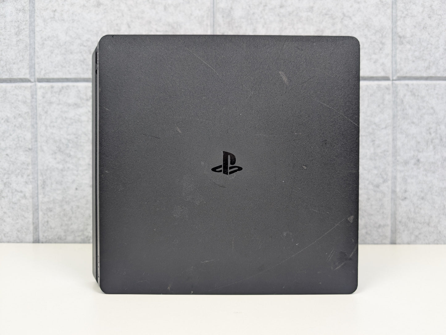 Sony PlayStation 4 Slim (Console Only) - 1TB - Black - USED