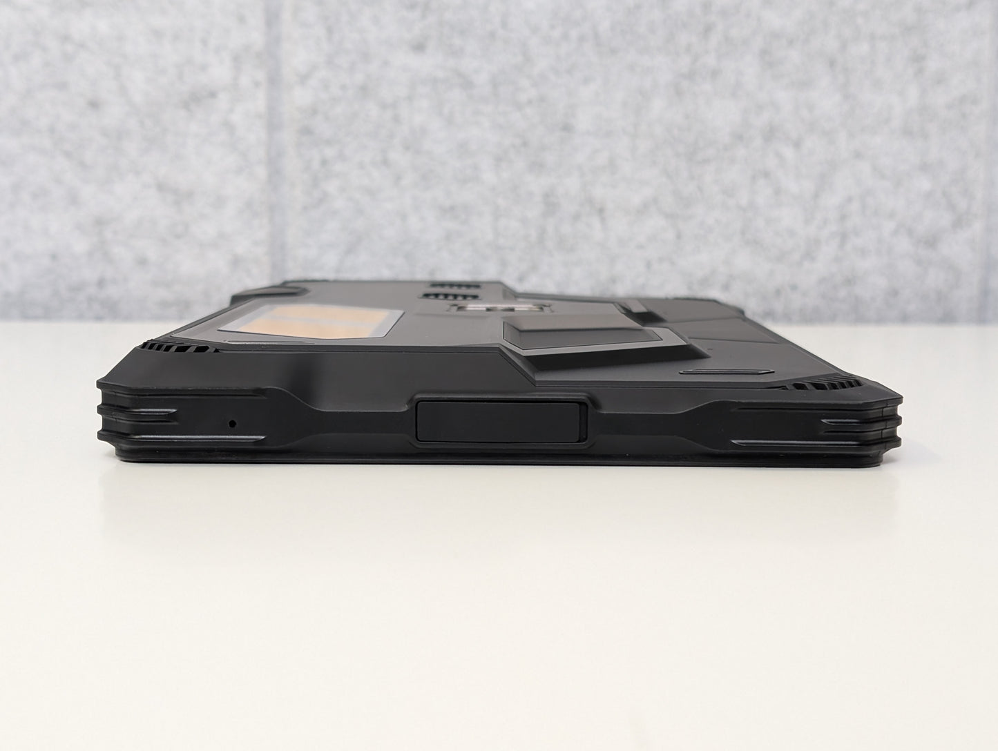 8849 TANK Pad Ultra OB-P12 - 16GB/512GB - USED
