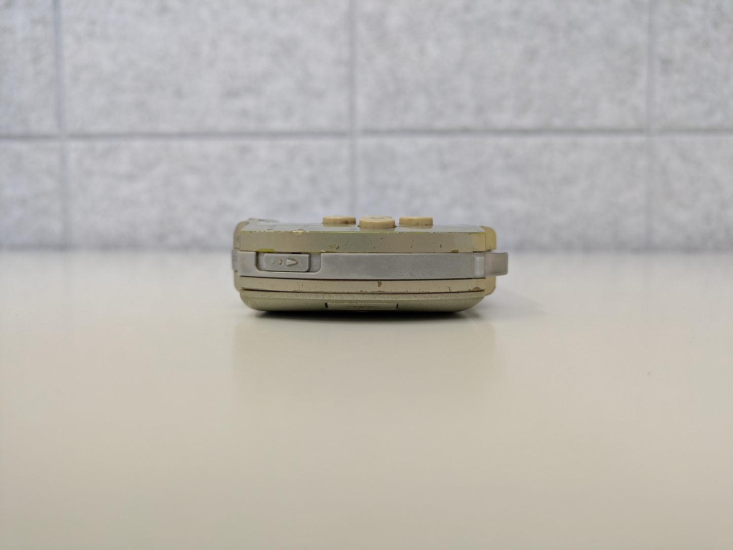 Japanese Sony PlayStation Portable PSP 1000 (Champagne Gold) MODDED w/ 6.61 PRO-C CFW - CONSOLE ONLY - DOES NOT READ UMDs - Used