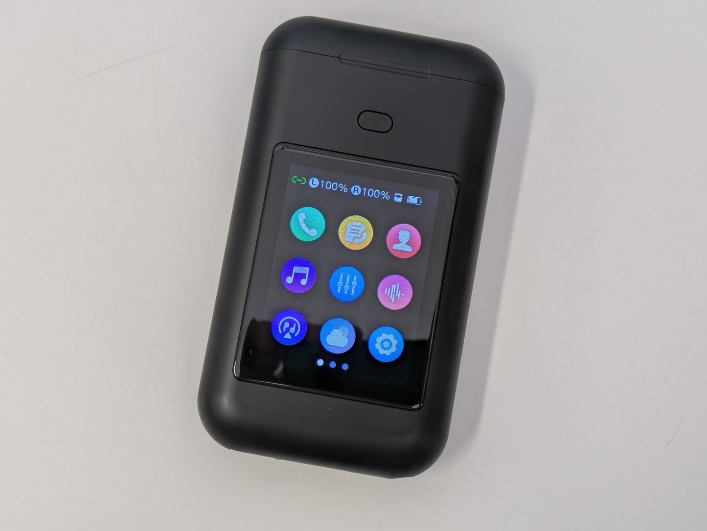 SE-two Battery Bank Smartphone Accessory w/ Built-In Wireless Earbuds - USED