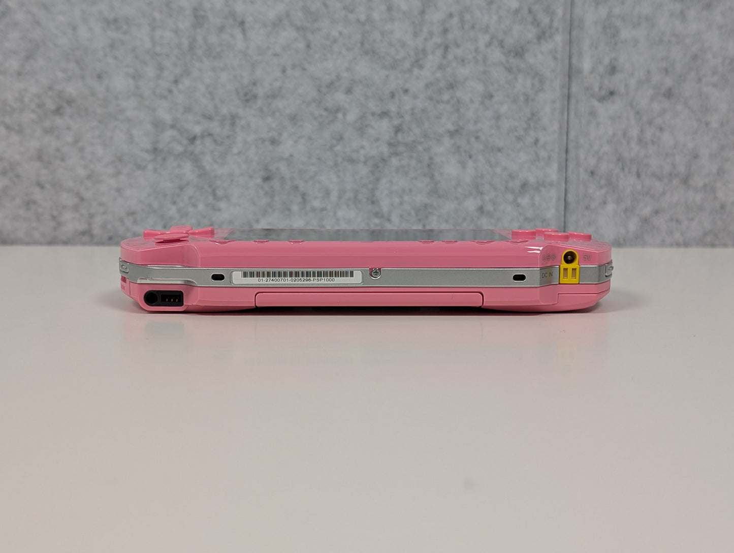 Sony PSP-1000 (Console Only) - Pink (Japan Exclusive) - NO MEMORY CARD - USED