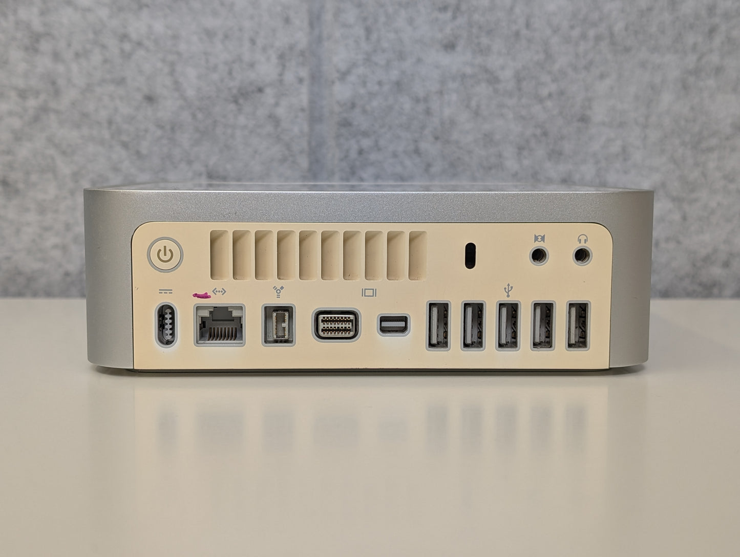 Apple Mac Mini A1283 (2008) - 4GB/1TB/2.66GHz - USED