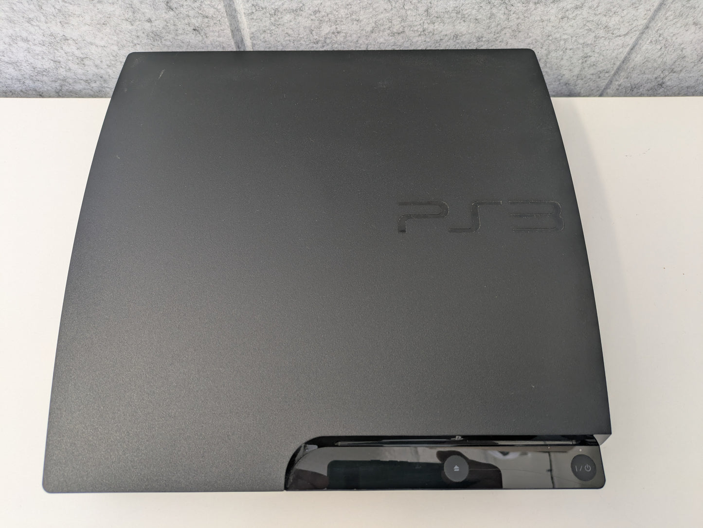 Sony 160GB PlayStation 3 PS3 Slim Console w/ Controller & Cords - USED