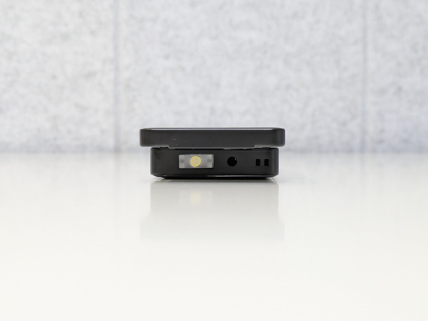 FUFFi Sliding Android Smartphone (Network Unlocked) - 16GB - Black - USED